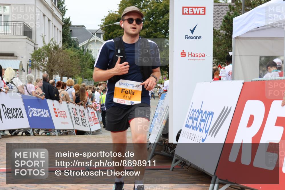 31.08.2025 - 21. Blankeneser Heldenlauf Strokosch-Dieckow http://msf.ph/oto/8698911 31.08.2025 12:48:01 Ziel 5816, 5118 meine-sportfotos.de