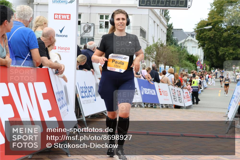 31.08.2025 - 21. Blankeneser Heldenlauf Strokosch-Dieckow http://msf.ph/oto/8698927 31.08.2025 12:47:41 Ziel 5590, 5364 meine-sportfotos.de