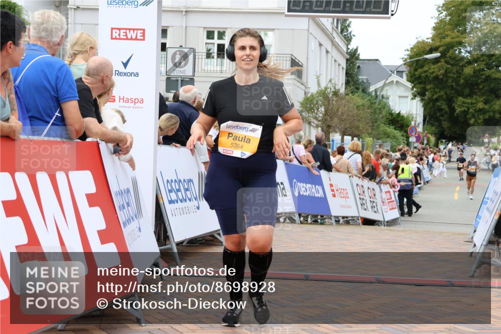31.08.2025 - 21. Blankeneser Heldenlauf Strokosch-Dieckow http://msf.ph/oto/8698928 31.08.2025 12:47:41 Ziel 5590, 5364 meine-sportfotos.de
