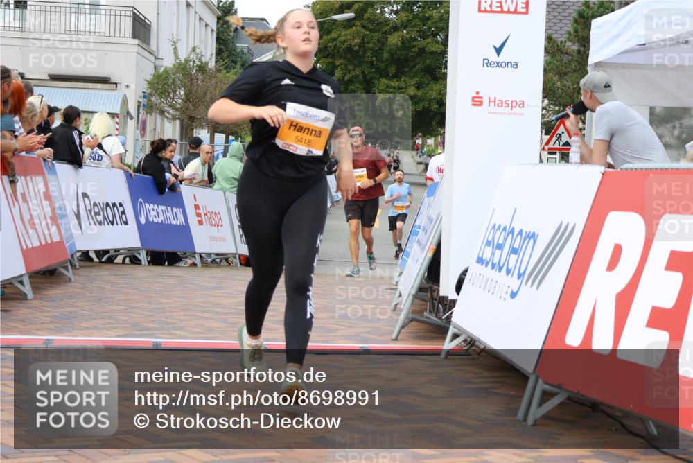 31.08.2025 - 21. Blankeneser Heldenlauf Strokosch-Dieckow http://msf.ph/oto/8698991 31.08.2025 12:59:12 Ziel 5782, 5640, 5418 meine-sportfotos.de