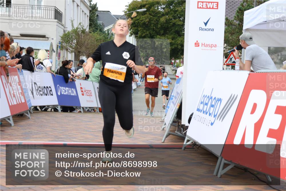31.08.2025 - 21. Blankeneser Heldenlauf Strokosch-Dieckow http://msf.ph/oto/8698998 31.08.2025 12:59:12 Ziel 5782, 5640, 5418 meine-sportfotos.de