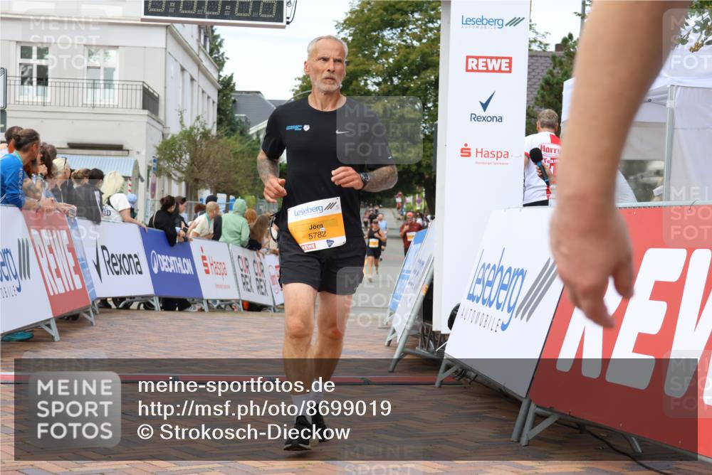31.08.2025 - 21. Blankeneser Heldenlauf Strokosch-Dieckow http://msf.ph/oto/8699019 31.08.2025 12:59:06 Ziel 5782, 5447 meine-sportfotos.de
