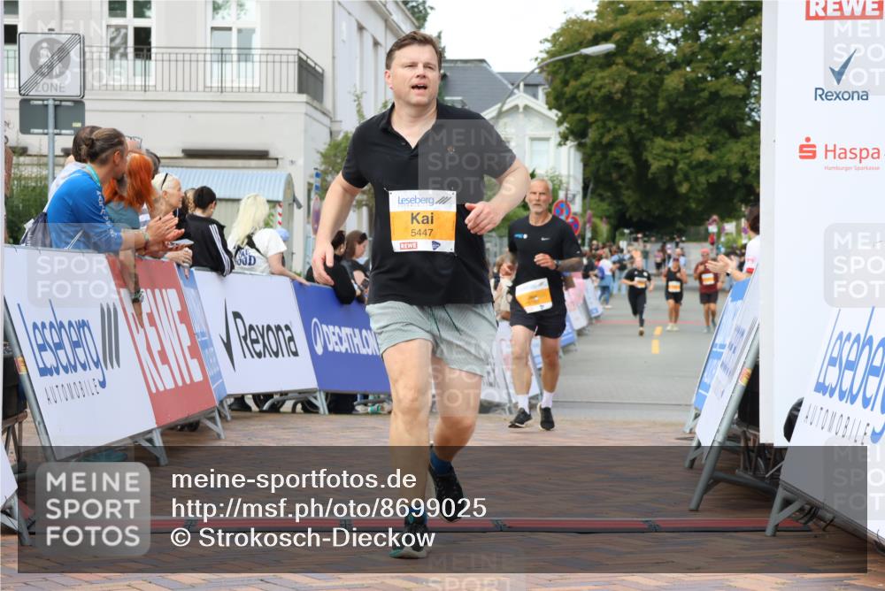 31.08.2025 - 21. Blankeneser Heldenlauf Strokosch-Dieckow http://msf.ph/oto/8699025 31.08.2025 12:59:02 Ziel 5782, 5447 meine-sportfotos.de