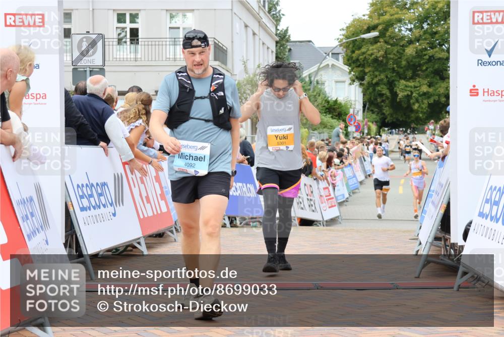 31.08.2025 - 21. Blankeneser Heldenlauf Strokosch-Dieckow http://msf.ph/oto/8699033 31.08.2025 12:46:55 Ziel 5301, 4092 meine-sportfotos.de