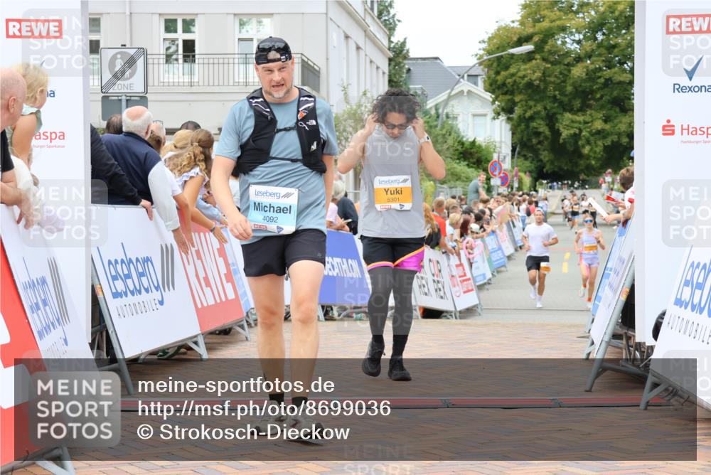 31.08.2025 - 21. Blankeneser Heldenlauf Strokosch-Dieckow http://msf.ph/oto/8699036 31.08.2025 12:46:55 Ziel 5301, 4092 meine-sportfotos.de
