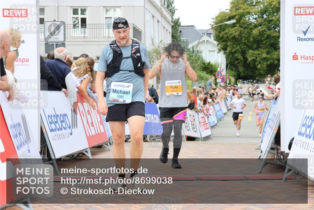 31.08.2025 - 21. Blankeneser Heldenlauf Strokosch-Dieckow http://msf.ph/oto/8699038 31.08.2025 12:46:55 Ziel 5301, 4092 meine-sportfotos.de