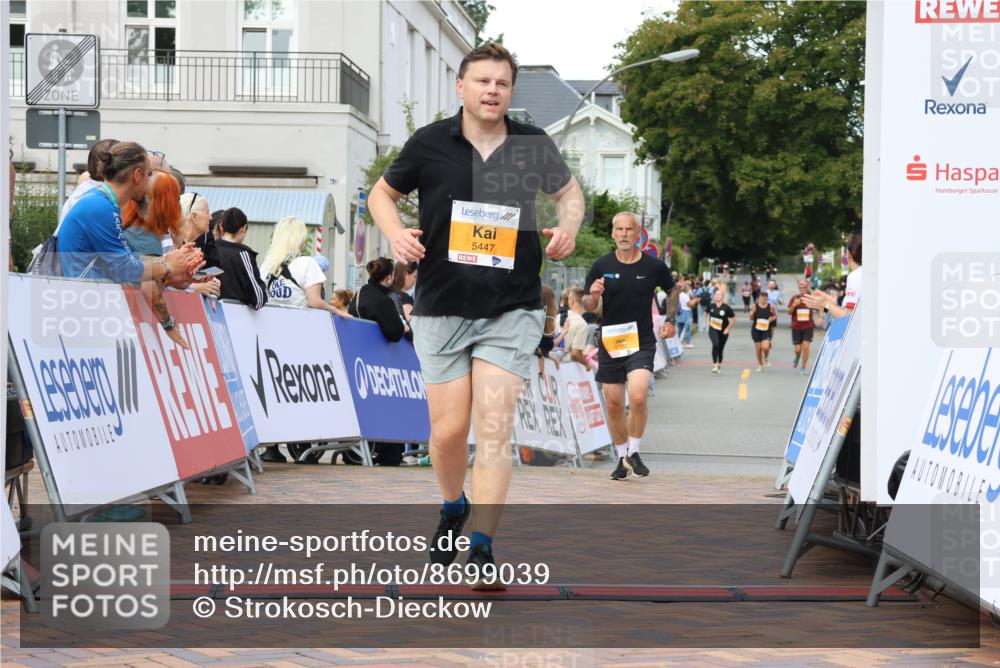 31.08.2025 - 21. Blankeneser Heldenlauf Strokosch-Dieckow http://msf.ph/oto/8699039 31.08.2025 12:59:01 Ziel 5782, 5447 meine-sportfotos.de