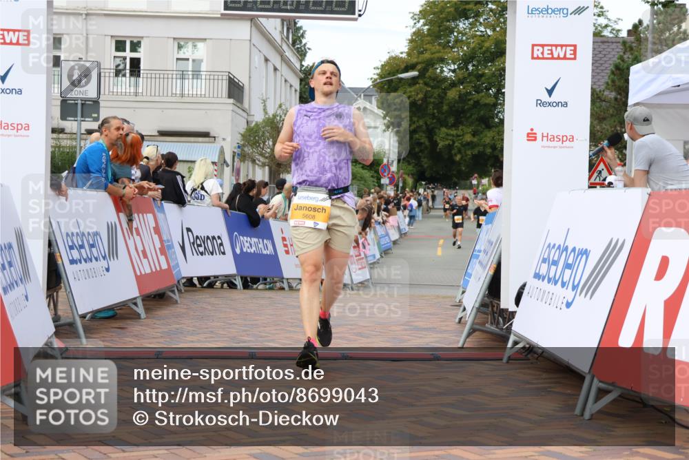 31.08.2025 - 21. Blankeneser Heldenlauf Strokosch-Dieckow http://msf.ph/oto/8699043 31.08.2025 12:58:50 Ziel 5608 meine-sportfotos.de