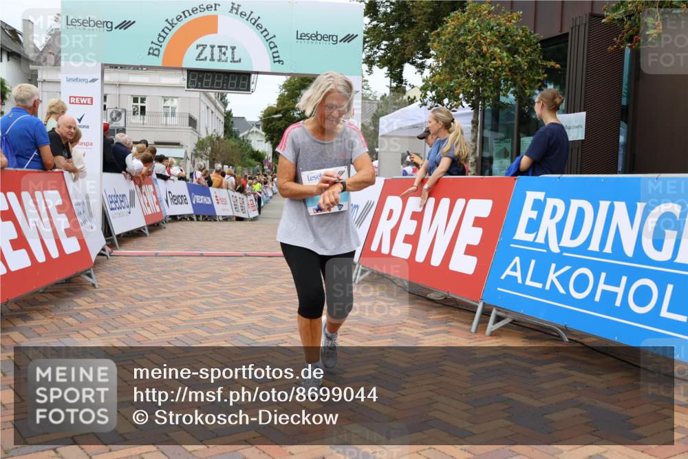 31.08.2025 - 21. Blankeneser Heldenlauf Strokosch-Dieckow http://msf.ph/oto/8699044 31.08.2025 12:46:37 Ziel 4181 meine-sportfotos.de