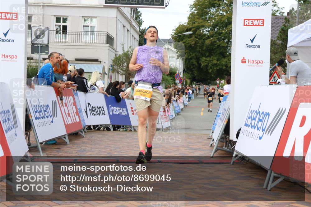 31.08.2025 - 21. Blankeneser Heldenlauf Strokosch-Dieckow http://msf.ph/oto/8699045 31.08.2025 12:58:50 Ziel 5608 meine-sportfotos.de