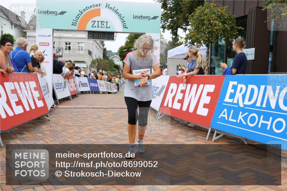 31.08.2025 - 21. Blankeneser Heldenlauf Strokosch-Dieckow http://msf.ph/oto/8699052 31.08.2025 12:46:36 Ziel 5105, 4181 meine-sportfotos.de