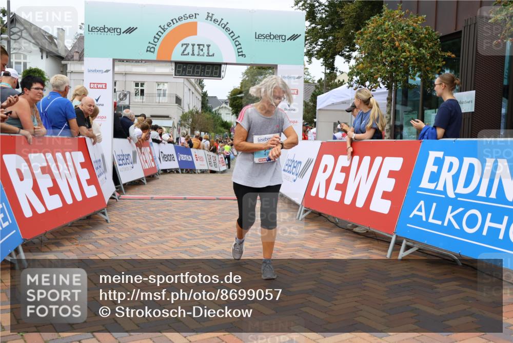 31.08.2025 - 21. Blankeneser Heldenlauf Strokosch-Dieckow http://msf.ph/oto/8699057 31.08.2025 12:46:36 Ziel 5105, 4181 meine-sportfotos.de