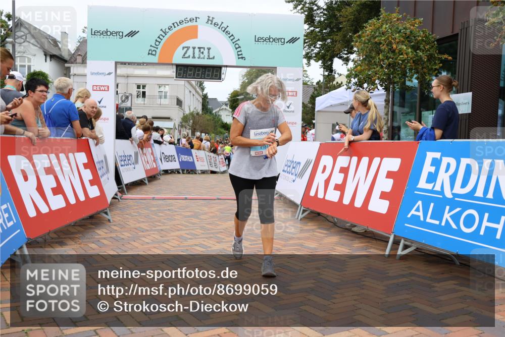 31.08.2025 - 21. Blankeneser Heldenlauf Strokosch-Dieckow http://msf.ph/oto/8699059 31.08.2025 12:46:36 Ziel 5105, 4181 meine-sportfotos.de