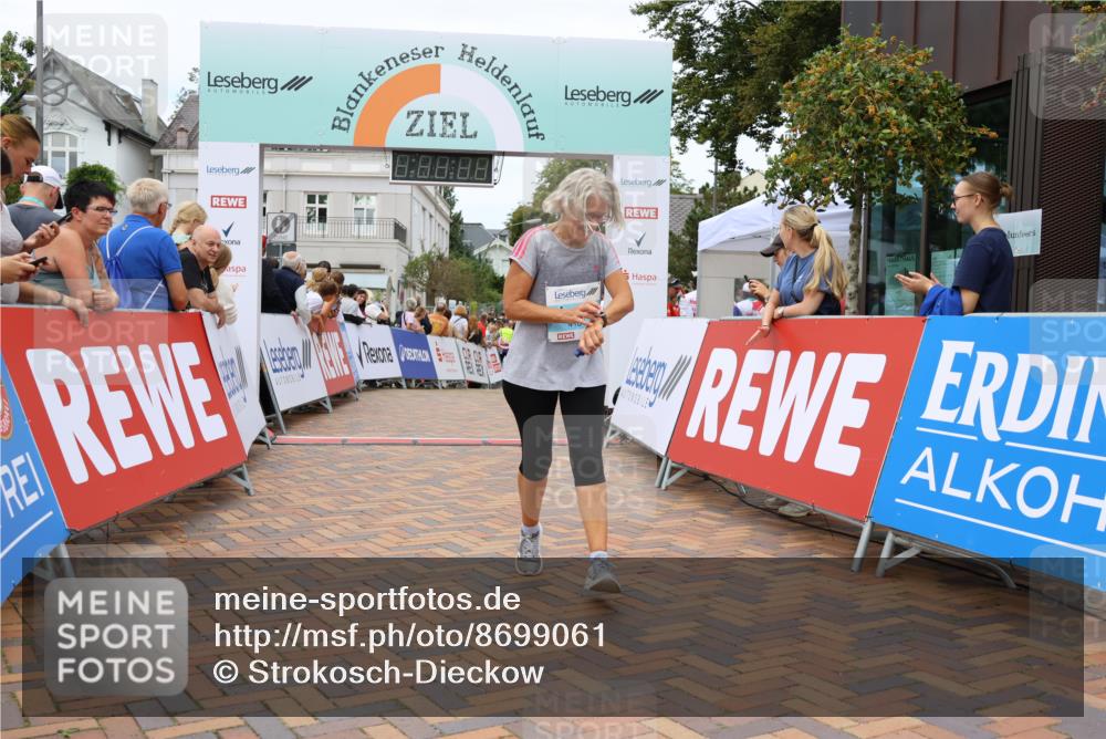 31.08.2025 - 21. Blankeneser Heldenlauf Strokosch-Dieckow http://msf.ph/oto/8699061 31.08.2025 12:46:36 Ziel 5105, 4181 meine-sportfotos.de