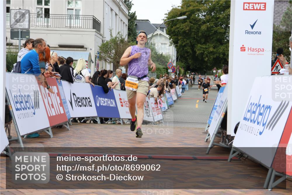 31.08.2025 - 21. Blankeneser Heldenlauf Strokosch-Dieckow http://msf.ph/oto/8699062 31.08.2025 12:58:49 Ziel 5608 meine-sportfotos.de