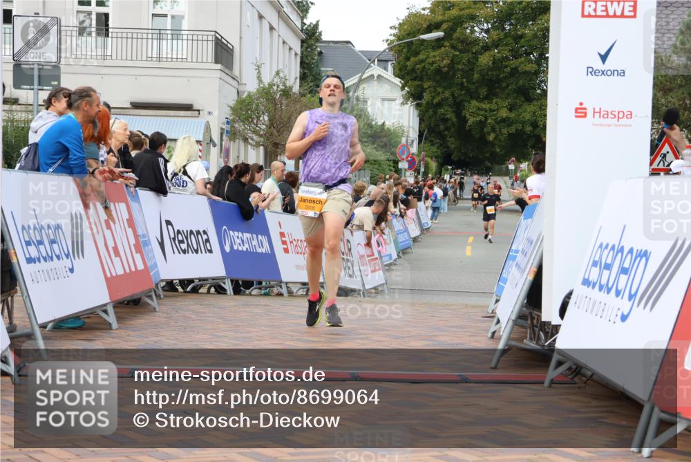 31.08.2025 - 21. Blankeneser Heldenlauf Strokosch-Dieckow http://msf.ph/oto/8699064 31.08.2025 12:58:49 Ziel 5608 meine-sportfotos.de