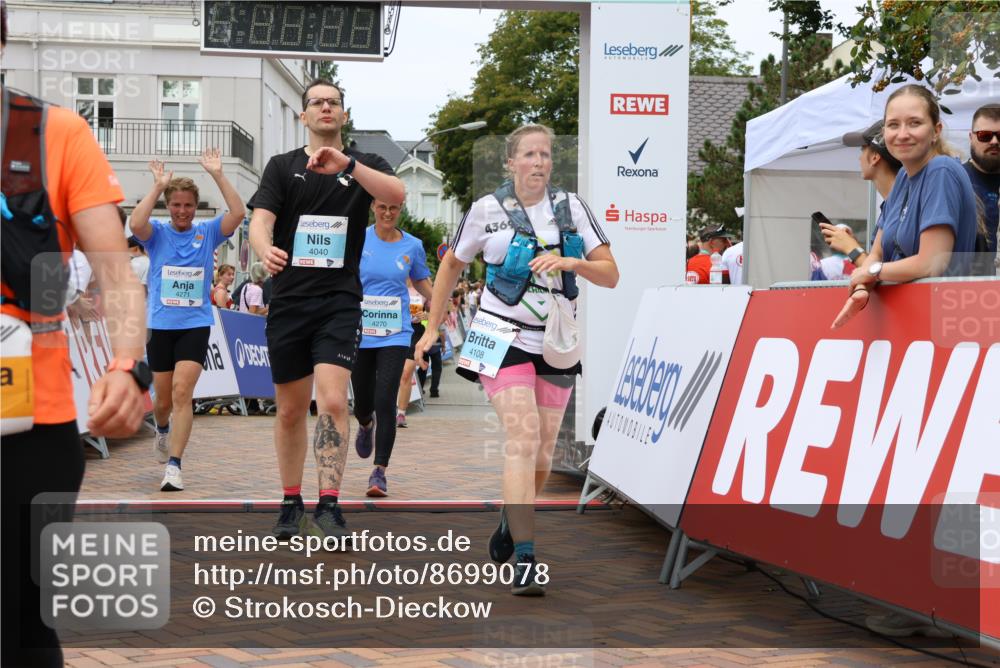 31.08.2025 - 21. Blankeneser Heldenlauf Strokosch-Dieckow http://msf.ph/oto/8699078 31.08.2025 12:46:25 Ziel 5105, 5313, 4270, 4271, 4040, 4108 meine-sportfotos.de