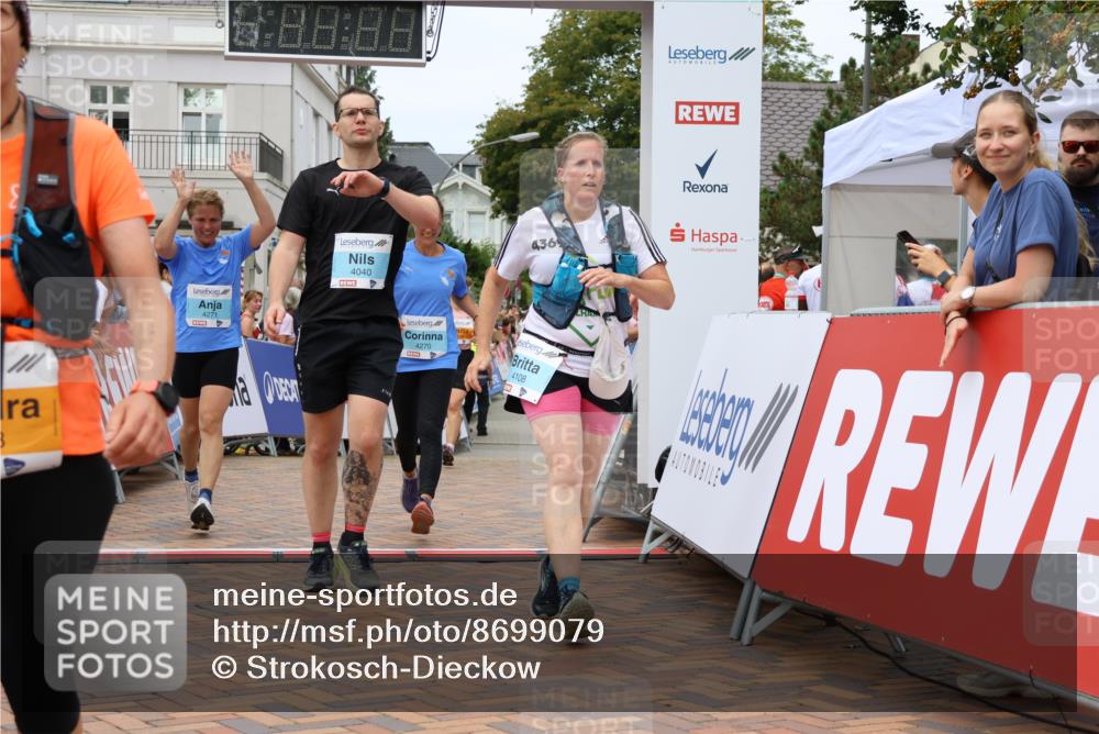 31.08.2025 - 21. Blankeneser Heldenlauf Strokosch-Dieckow http://msf.ph/oto/8699079 31.08.2025 12:46:25 Ziel 5105, 5313, 4270, 4271, 4040, 4108 meine-sportfotos.de