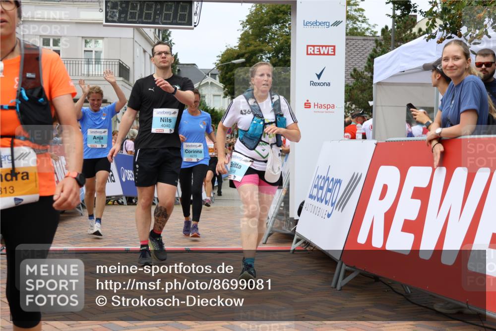 31.08.2025 - 21. Blankeneser Heldenlauf Strokosch-Dieckow http://msf.ph/oto/8699081 31.08.2025 12:46:25 Ziel 5105, 5313, 4270, 4271, 4040, 4108 meine-sportfotos.de