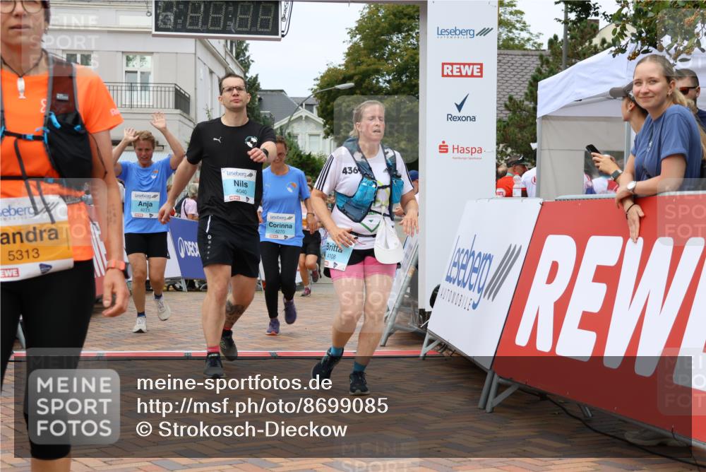 31.08.2025 - 21. Blankeneser Heldenlauf Strokosch-Dieckow http://msf.ph/oto/8699085 31.08.2025 12:46:25 Ziel 5105, 5313, 4270, 4271, 4040, 4108 meine-sportfotos.de