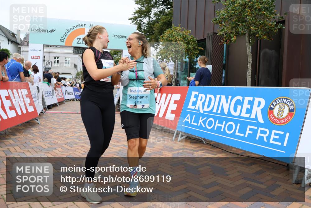 31.08.2025 - 21. Blankeneser Heldenlauf Strokosch-Dieckow http://msf.ph/oto/8699119 31.08.2025 12:46:11 Ziel 5644, 4314, 4156, 4125 meine-sportfotos.de