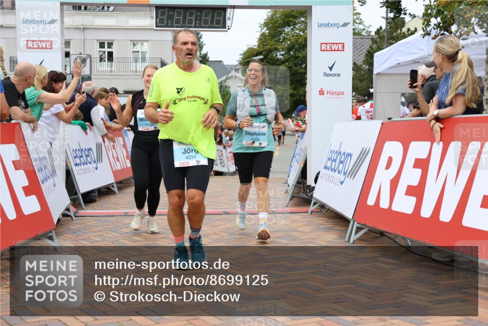 31.08.2025 - 21. Blankeneser Heldenlauf Strokosch-Dieckow http://msf.ph/oto/8699125 31.08.2025 12:46:08 Ziel 5119, 5644, 5333, 4314, 4156, 4125 meine-sportfotos.de
