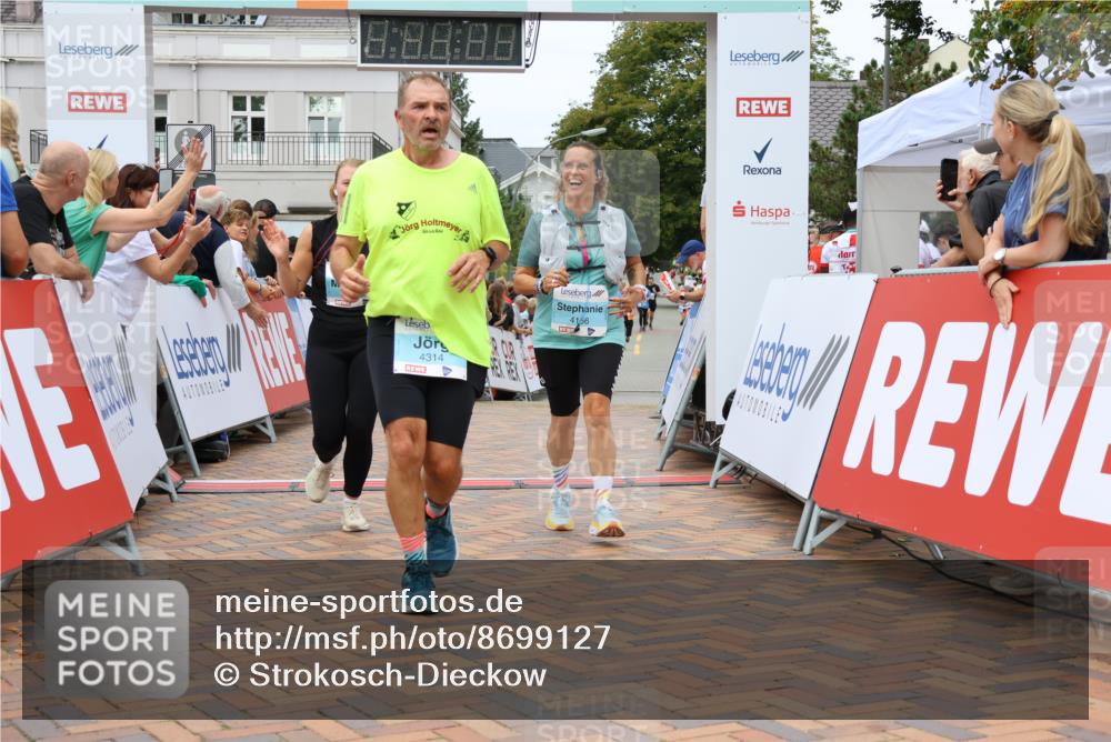 31.08.2025 - 21. Blankeneser Heldenlauf Strokosch-Dieckow http://msf.ph/oto/8699127 31.08.2025 12:46:08 Ziel 5119, 5644, 5333, 4314, 4156, 4125 meine-sportfotos.de