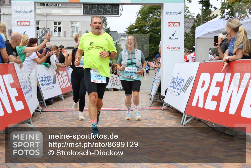 31.08.2025 - 21. Blankeneser Heldenlauf Strokosch-Dieckow http://msf.ph/oto/8699129 31.08.2025 12:46:08 Ziel 5119, 5644, 5333, 4314, 4156, 4125 meine-sportfotos.de