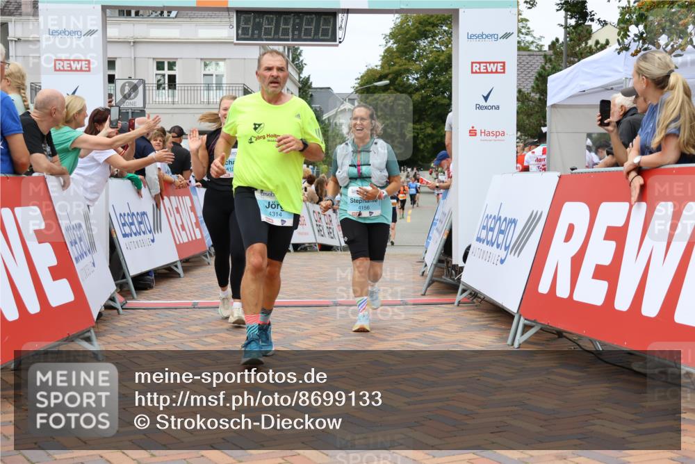 31.08.2025 - 21. Blankeneser Heldenlauf Strokosch-Dieckow http://msf.ph/oto/8699133 31.08.2025 12:46:08 Ziel 5119, 5644, 5333, 4314, 4156, 4125 meine-sportfotos.de