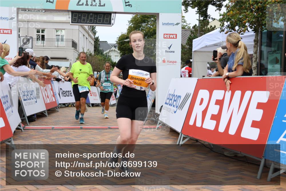 31.08.2025 - 21. Blankeneser Heldenlauf Strokosch-Dieckow http://msf.ph/oto/8699139 31.08.2025 12:46:06 Ziel 5119, 5644, 5333, 4314, 4156, 4125 meine-sportfotos.de