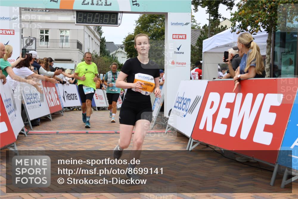 31.08.2025 - 21. Blankeneser Heldenlauf Strokosch-Dieckow http://msf.ph/oto/8699141 31.08.2025 12:46:06 Ziel 5119, 5644, 5333, 4314, 4156, 4125 meine-sportfotos.de