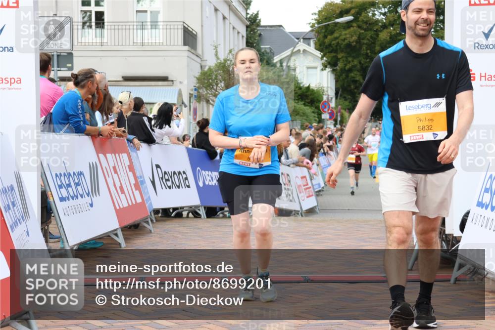 31.08.2025 - 21. Blankeneser Heldenlauf Strokosch-Dieckow http://msf.ph/oto/8699201 31.08.2025 12:57:53 Ziel 5832, 5358 meine-sportfotos.de