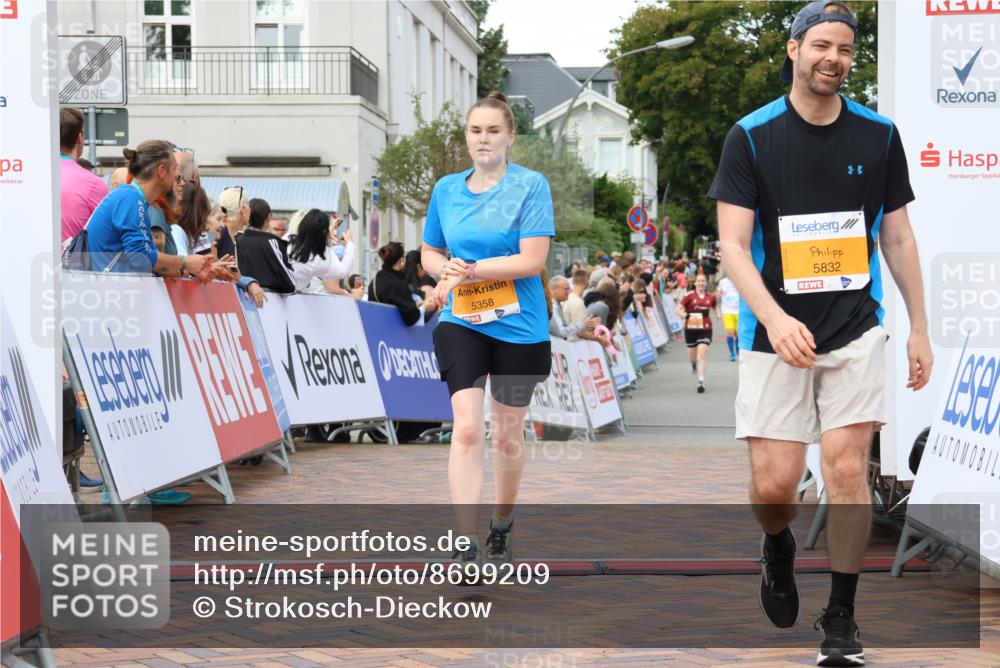 31.08.2025 - 21. Blankeneser Heldenlauf Strokosch-Dieckow http://msf.ph/oto/8699209 31.08.2025 12:57:53 Ziel 5832, 5358 meine-sportfotos.de