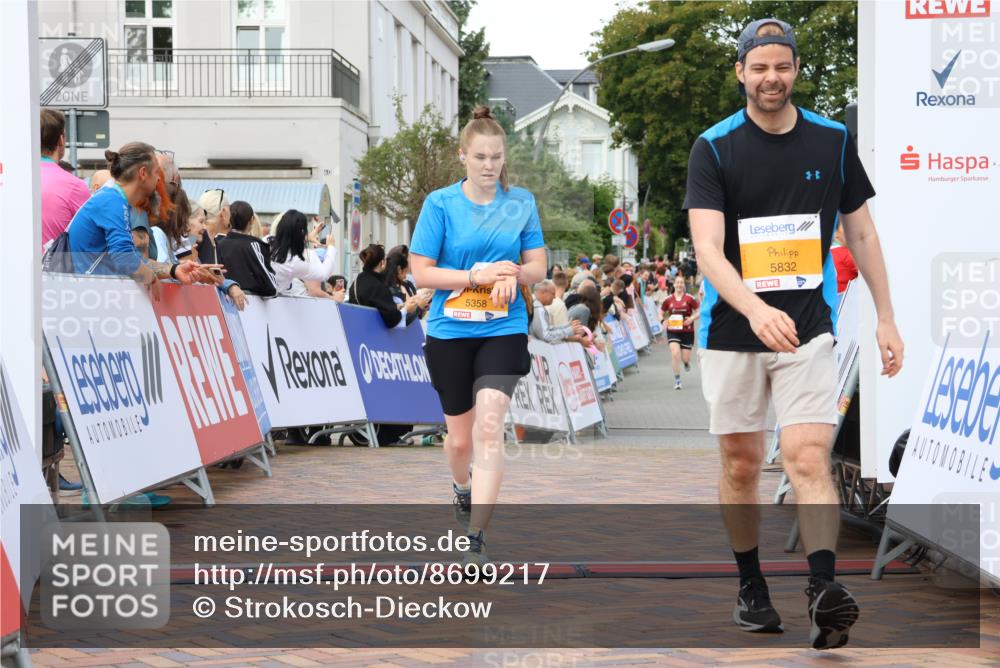 31.08.2025 - 21. Blankeneser Heldenlauf Strokosch-Dieckow http://msf.ph/oto/8699217 31.08.2025 12:57:52 Ziel 5832, 5358 meine-sportfotos.de