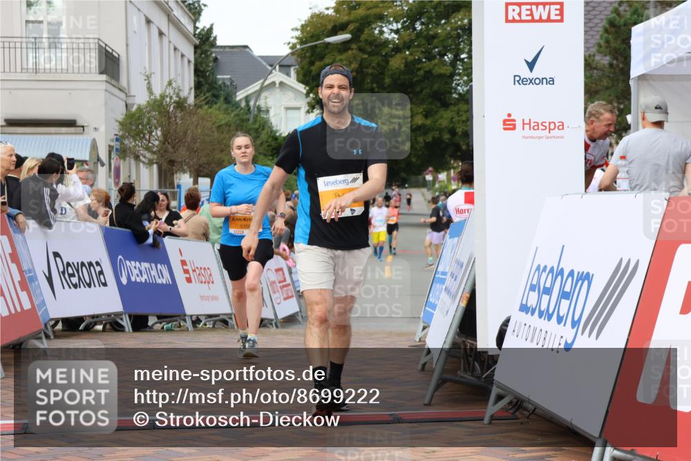 31.08.2025 - 21. Blankeneser Heldenlauf Strokosch-Dieckow http://msf.ph/oto/8699222 31.08.2025 12:57:51 Ziel 5832, 5358 meine-sportfotos.de