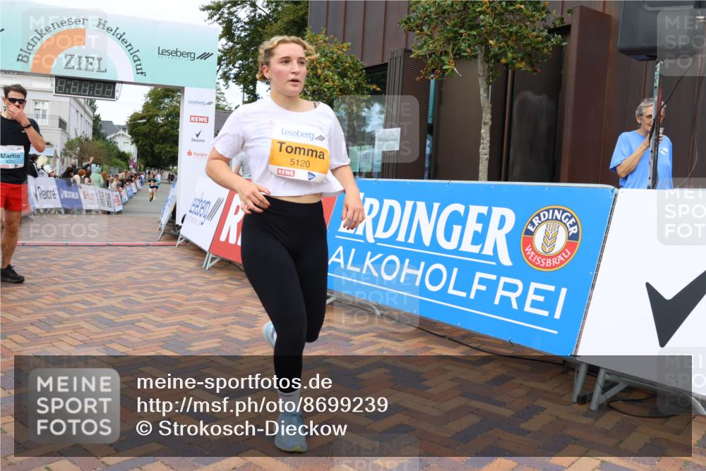 31.08.2025 - 21. Blankeneser Heldenlauf Strokosch-Dieckow http://msf.ph/oto/8699239 31.08.2025 12:57:40 Ziel 5120 meine-sportfotos.de