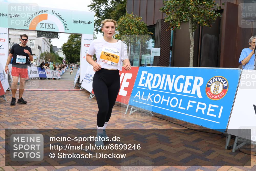 31.08.2025 - 21. Blankeneser Heldenlauf Strokosch-Dieckow http://msf.ph/oto/8699246 31.08.2025 12:57:40 Ziel 5120 meine-sportfotos.de