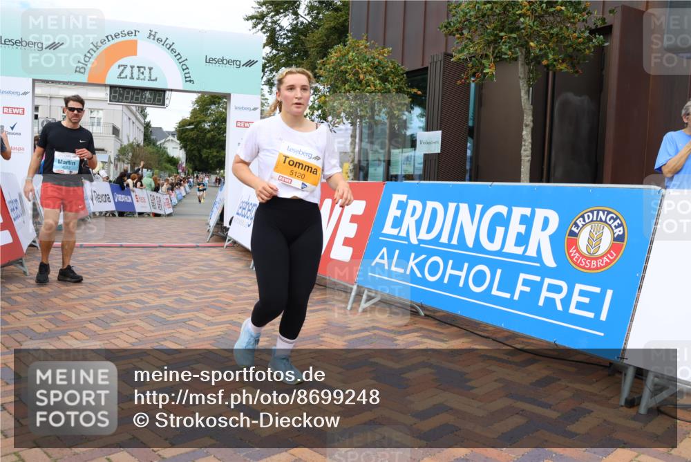 31.08.2025 - 21. Blankeneser Heldenlauf Strokosch-Dieckow http://msf.ph/oto/8699248 31.08.2025 12:57:39 Ziel 5206, 5120 meine-sportfotos.de