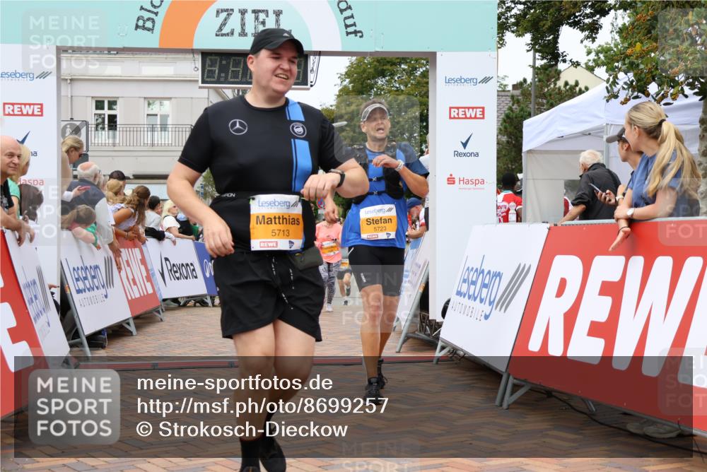 31.08.2025 - 21. Blankeneser Heldenlauf Strokosch-Dieckow http://msf.ph/oto/8699257 31.08.2025 12:45:32 Ziel 5723, 5200, 5164, 5713, 5286, 5525 meine-sportfotos.de