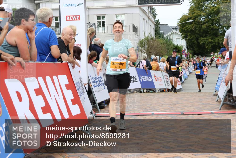 31.08.2025 - 21. Blankeneser Heldenlauf Strokosch-Dieckow http://msf.ph/oto/8699281 31.08.2025 12:45:26 Ziel 5164, 5713, 5724, 5286 meine-sportfotos.de