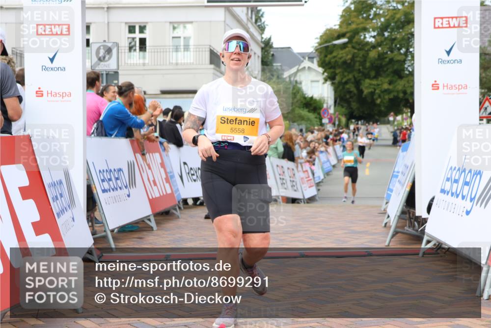 31.08.2025 - 21. Blankeneser Heldenlauf Strokosch-Dieckow http://msf.ph/oto/8699291 31.08.2025 12:57:25 Ziel 5558, 4052 meine-sportfotos.de