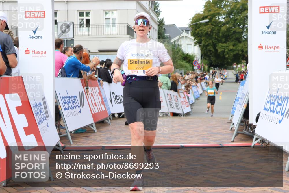 31.08.2025 - 21. Blankeneser Heldenlauf Strokosch-Dieckow http://msf.ph/oto/8699293 31.08.2025 12:57:25 Ziel 5558, 4052 meine-sportfotos.de