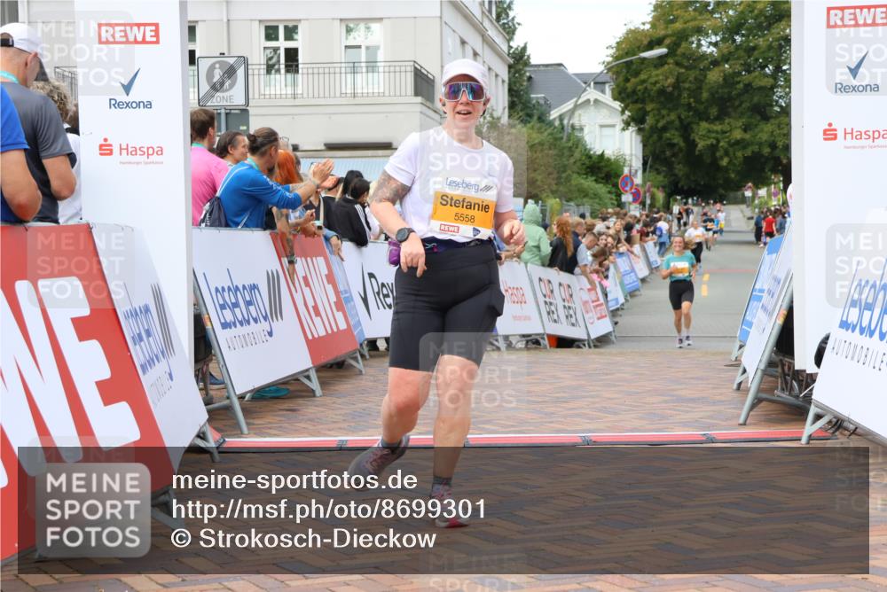 31.08.2025 - 21. Blankeneser Heldenlauf Strokosch-Dieckow http://msf.ph/oto/8699301 31.08.2025 12:57:24 Ziel 5558, 4052 meine-sportfotos.de