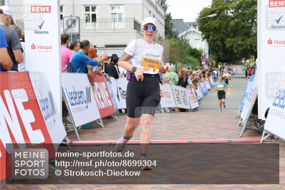 31.08.2025 - 21. Blankeneser Heldenlauf Strokosch-Dieckow http://msf.ph/oto/8699304 31.08.2025 12:57:24 Ziel 5558, 4052 meine-sportfotos.de