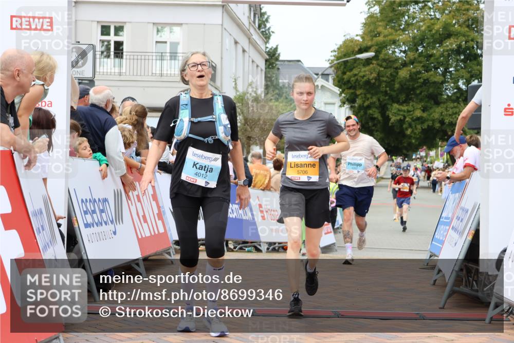 31.08.2025 - 21. Blankeneser Heldenlauf Strokosch-Dieckow http://msf.ph/oto/8699346 31.08.2025 12:44:48 Ziel 5706, 5053, 4262, 4263, 4087, 4088, 4012 meine-sportfotos.de