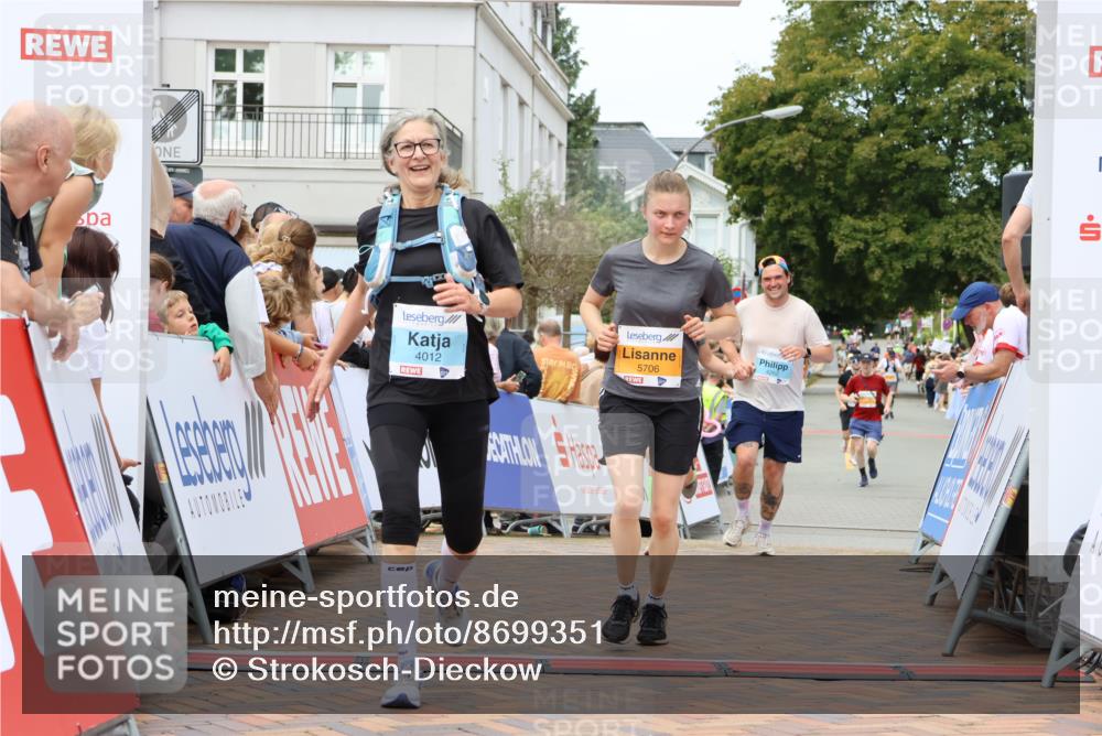 31.08.2025 - 21. Blankeneser Heldenlauf Strokosch-Dieckow http://msf.ph/oto/8699351 31.08.2025 12:44:48 Ziel 5706, 5053, 4262, 4263, 4087, 4088, 4012 meine-sportfotos.de