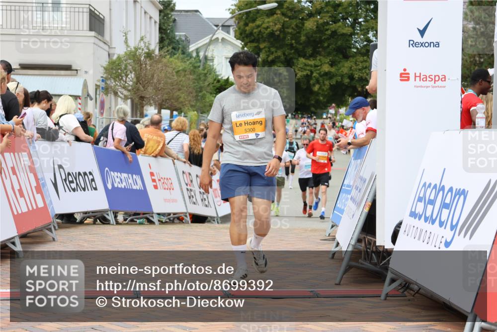 31.08.2025 - 21. Blankeneser Heldenlauf Strokosch-Dieckow http://msf.ph/oto/8699392 31.08.2025 12:44:37 Ziel 5300 meine-sportfotos.de