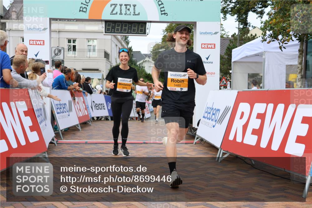 31.08.2025 - 21. Blankeneser Heldenlauf Strokosch-Dieckow http://msf.ph/oto/8699446 31.08.2025 12:56:37 Ziel 5732, 5731, 5484, 5485, 5014, 5702 meine-sportfotos.de