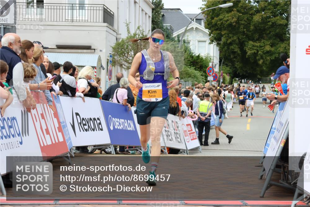 31.08.2025 - 21. Blankeneser Heldenlauf Strokosch-Dieckow http://msf.ph/oto/8699457 31.08.2025 12:44:07 Ziel 5458 meine-sportfotos.de