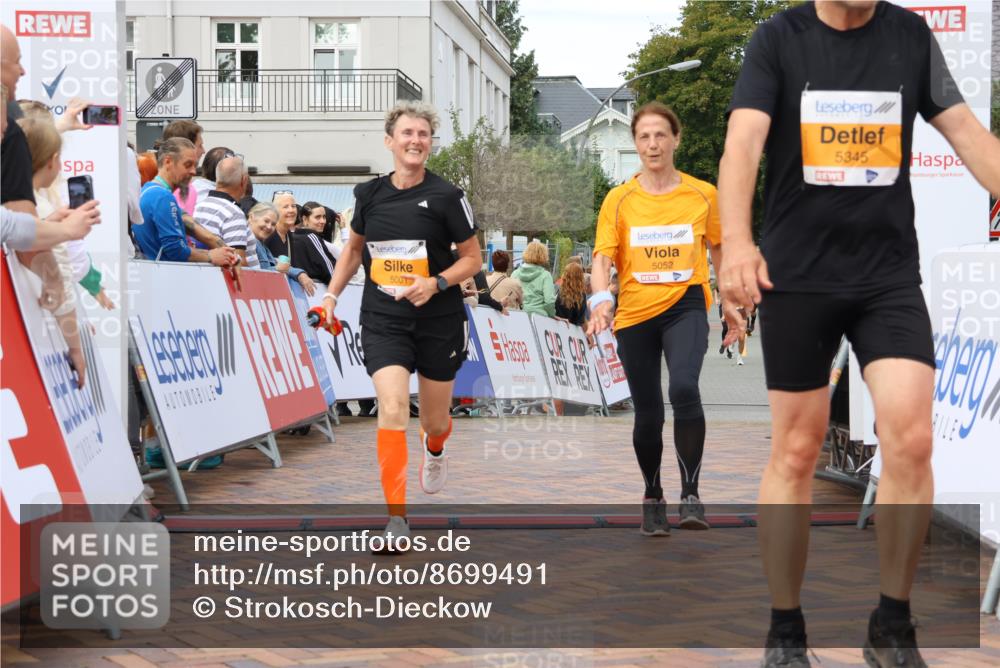 31.08.2025 - 21. Blankeneser Heldenlauf Strokosch-Dieckow http://msf.ph/oto/8699491 31.08.2025 12:56:26 Ziel 5099, 5001, 5052, 5345 meine-sportfotos.de